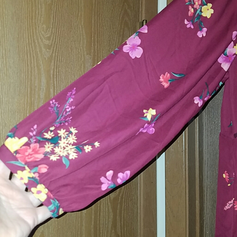 Old Navy burgundy floral dress - Picture 4 of 8